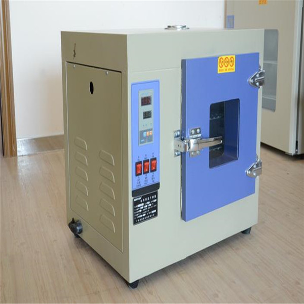 電熱恒溫鼓風烘箱外形圖